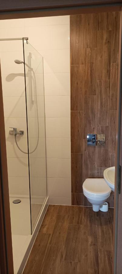 Hotel Przylesie Sierosław Exteriör bild