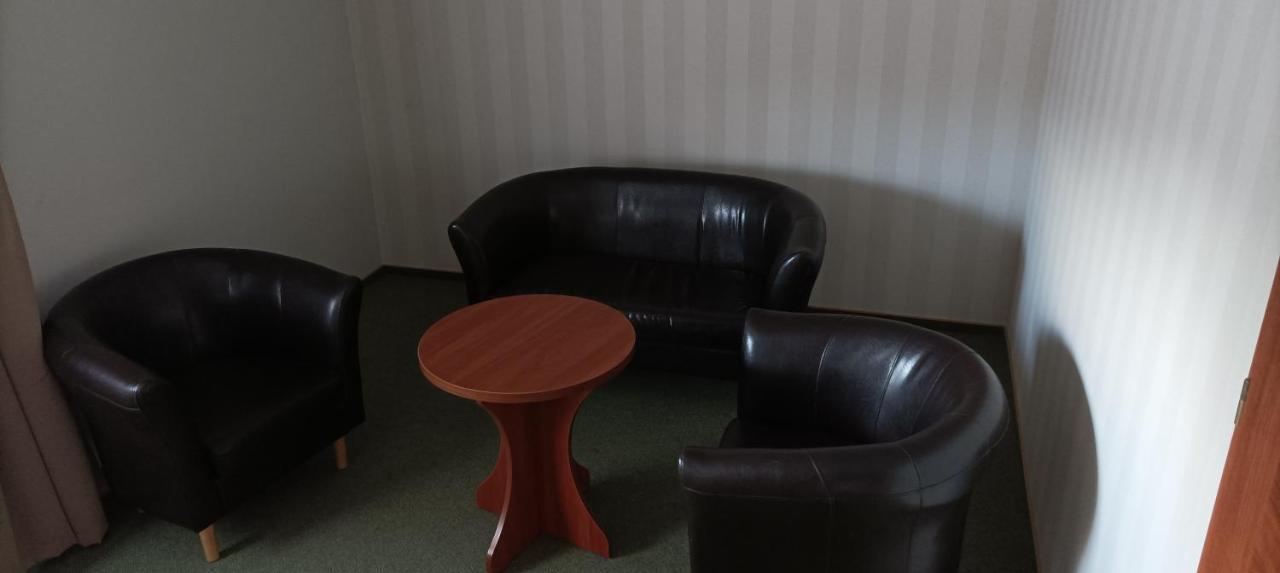 Hotel Przylesie Sierosław Exteriör bild