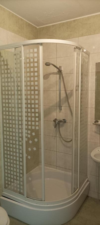 Hotel Przylesie Sierosław Exteriör bild